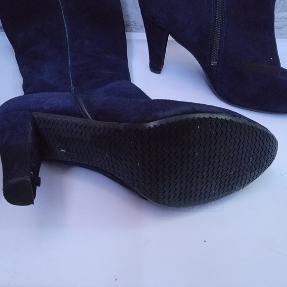 Eric Michael, Euro 40 (81/2-9), Navy Suede Boot - Picture 3 of 4